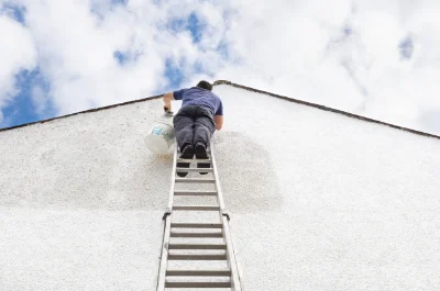 Peinture extérieure à Uzech — façades et ravalement